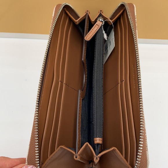 Michael Kors Men’s Women’s Cooper Tech Zip Around Continental Wallet - Picture 11 of 13